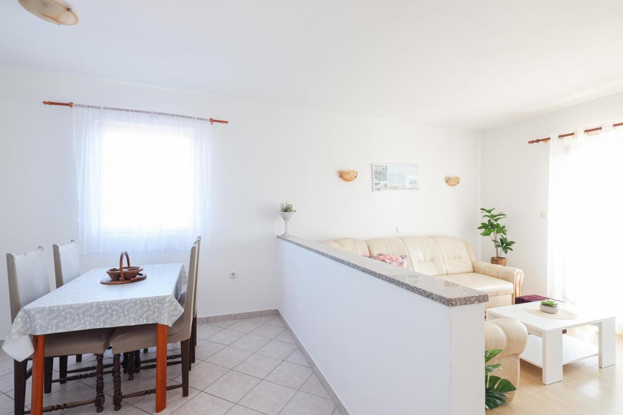 Apartments Miky Vrsi Exterior photo